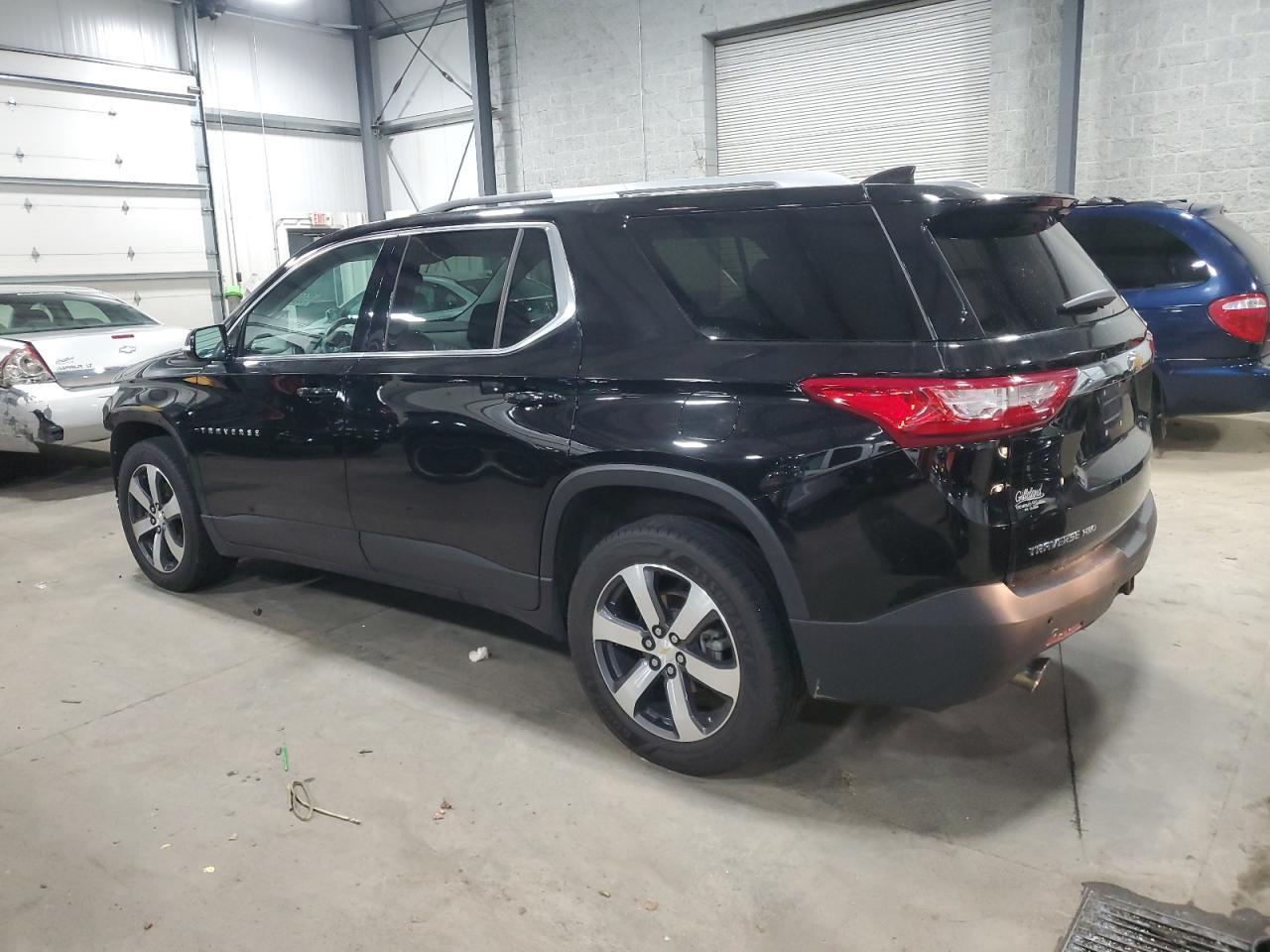 2018 CHEVROLET TRAVERSE L - Image 2