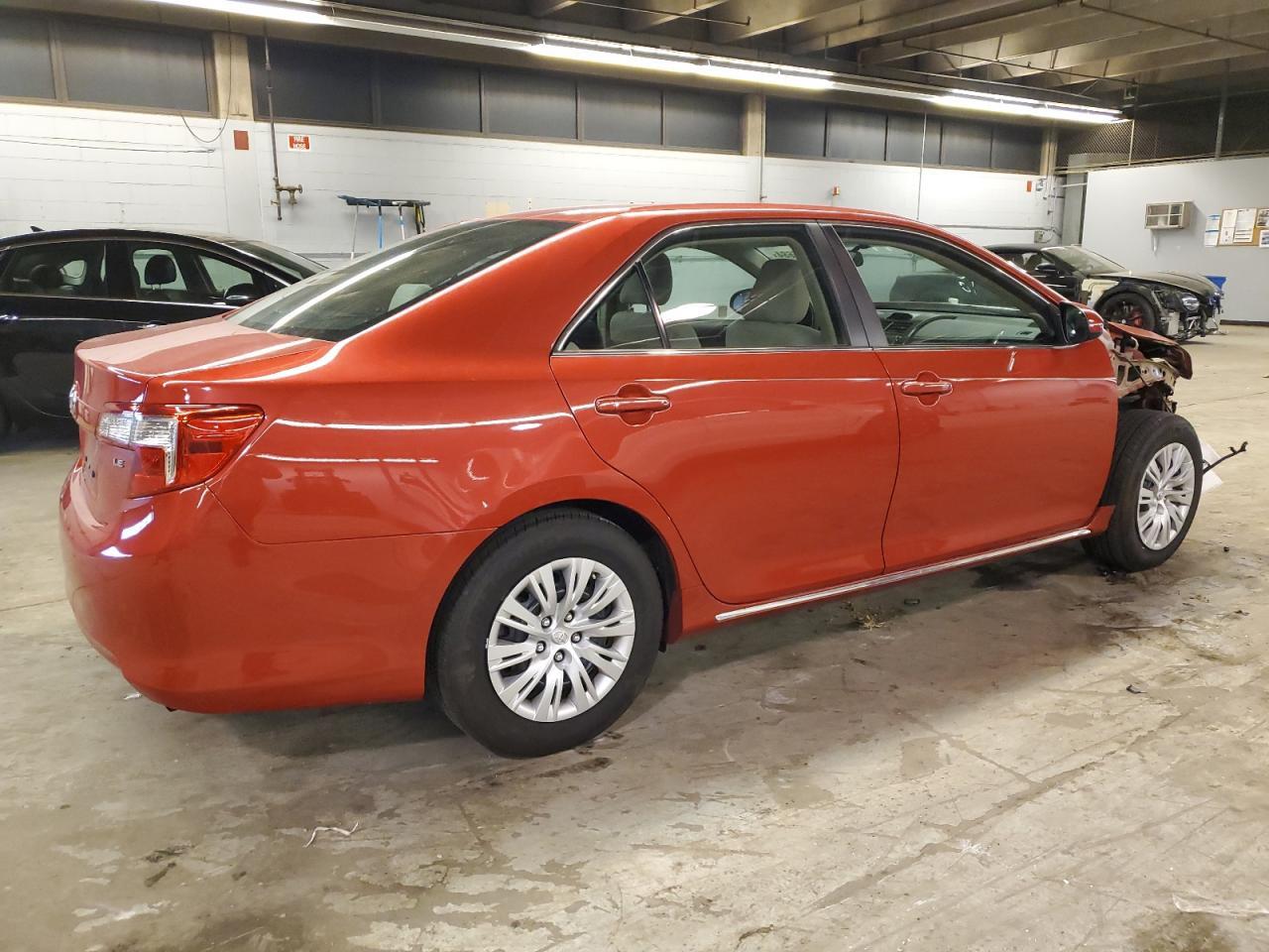 2014 TOYOTA CAMRY L - Image 3