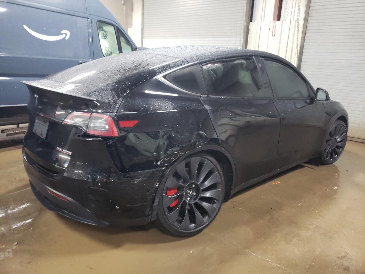 2023 TESLA MODEL Y - Image 3