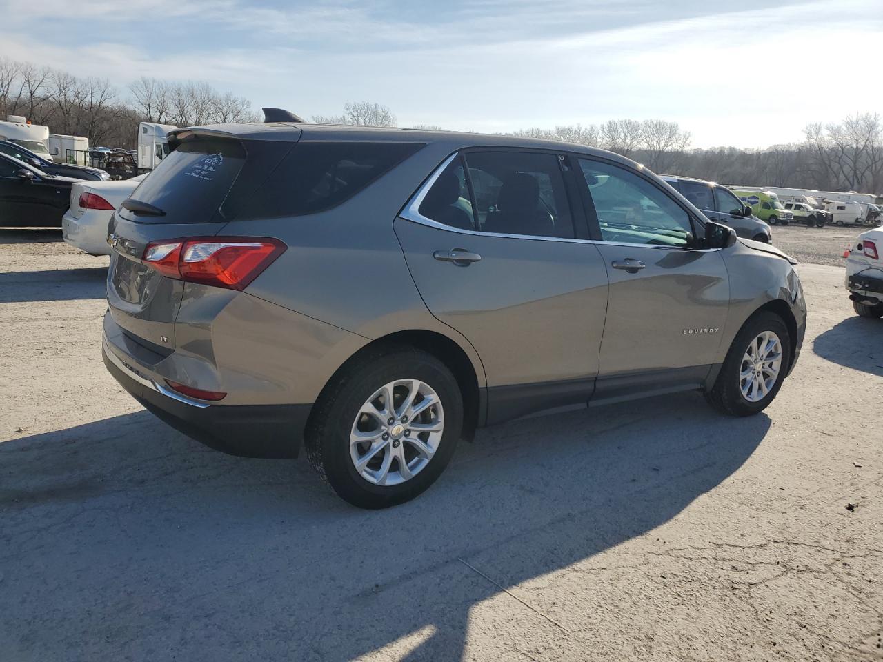 2019 CHEVROLET EQUINOX LT - Image 3
