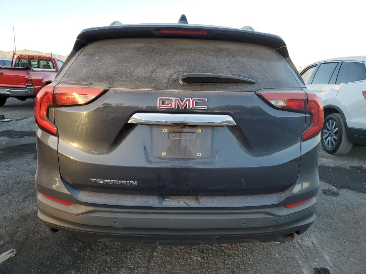 2018 GMC TERRAIN SL - Image 6