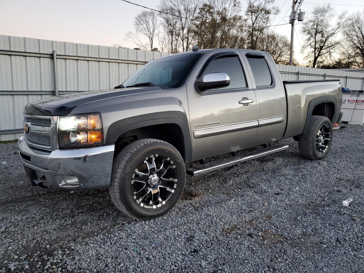 2013 CHEVROLET SILVERADO