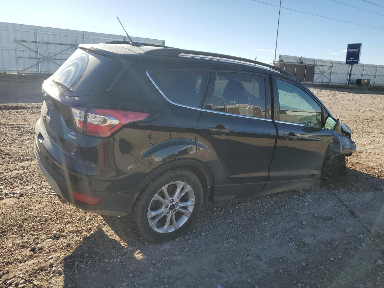 2017 FORD ESCAPE SE - Image 3