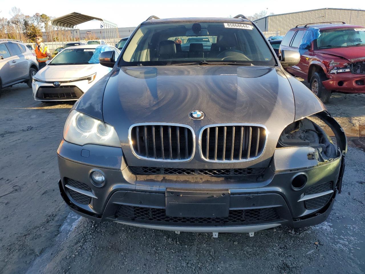 2012 BMW X5 XDRIVE3 - Image 5