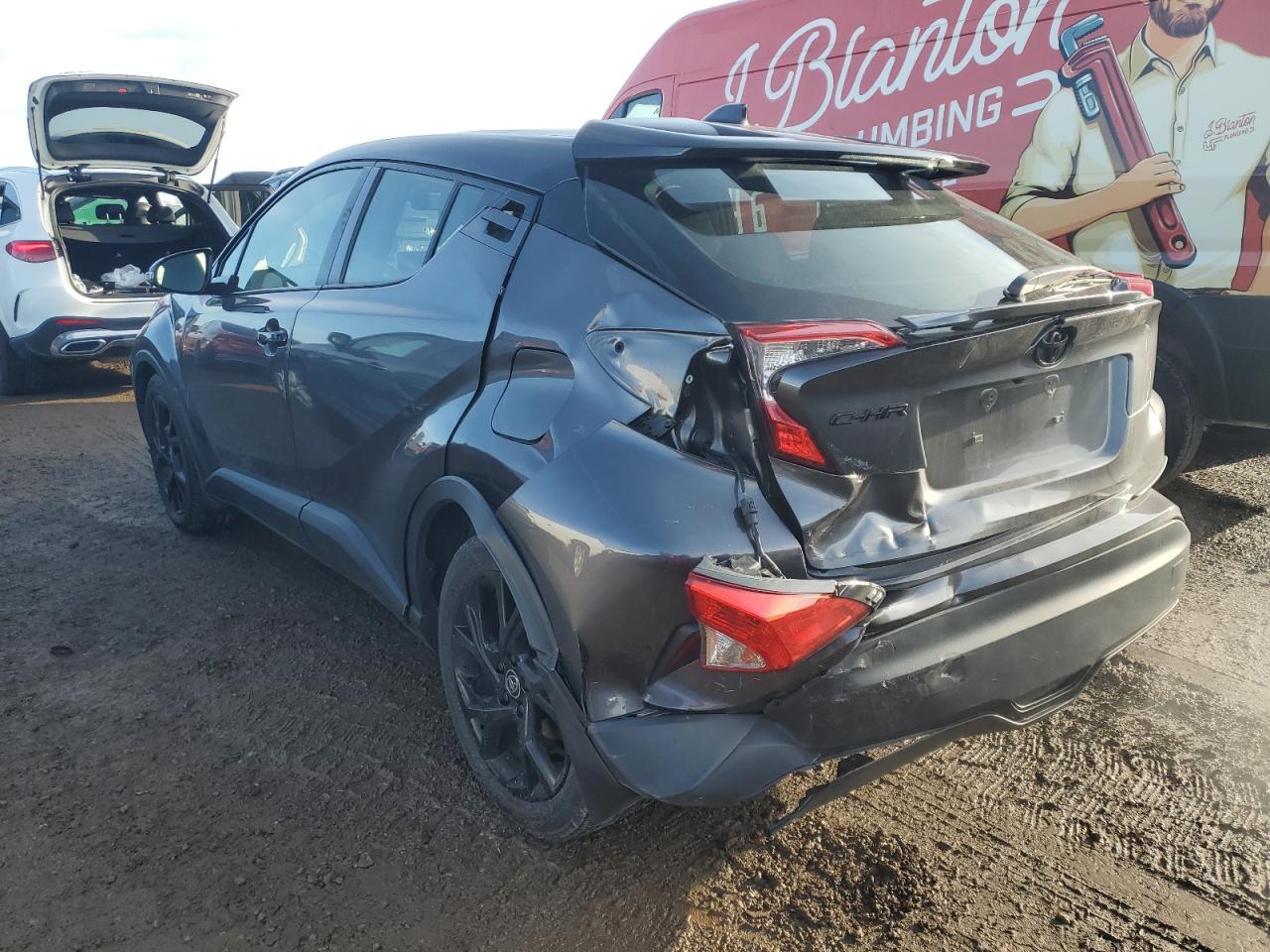 2021 TOYOTA C-HR XLE - Фото 2