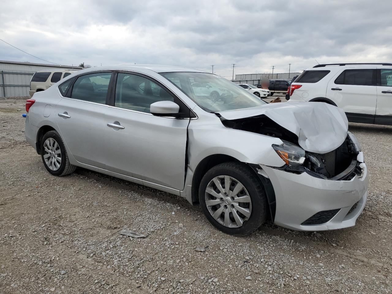 2017 NISSAN SENTRA S - Фото 4