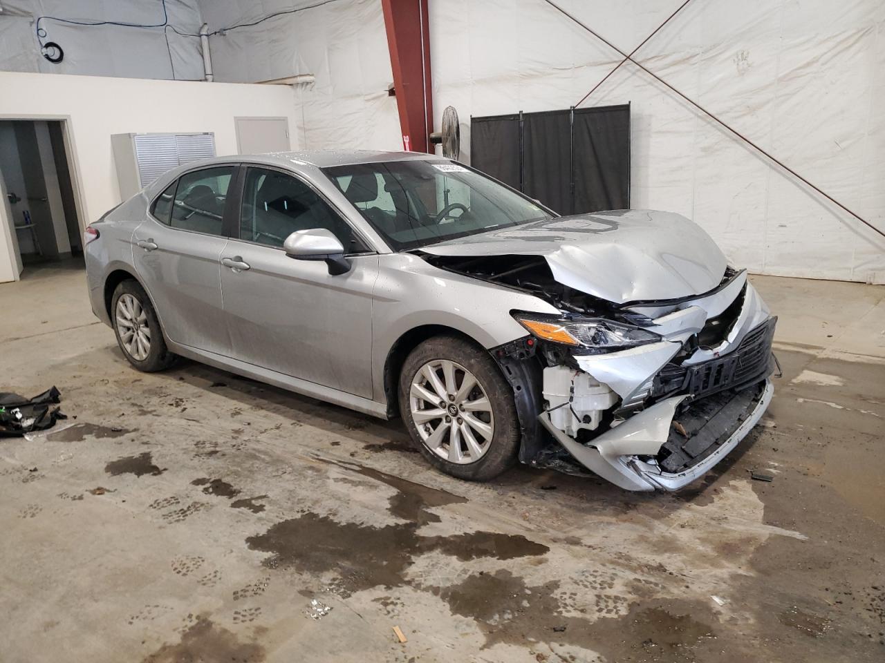 2018 TOYOTA CAMRY L - Фото 4