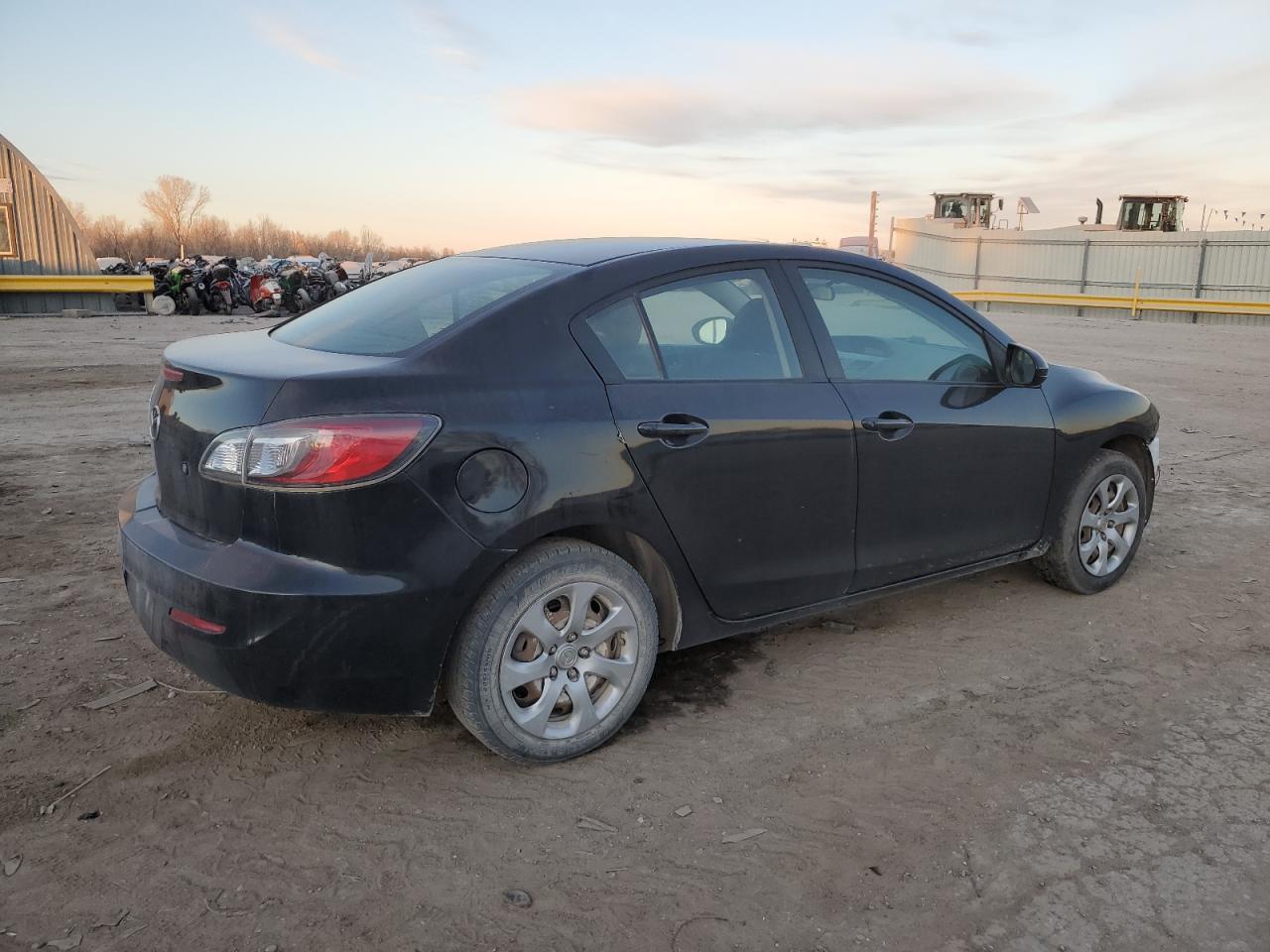 2013 MAZDA 3 I - Фото 3