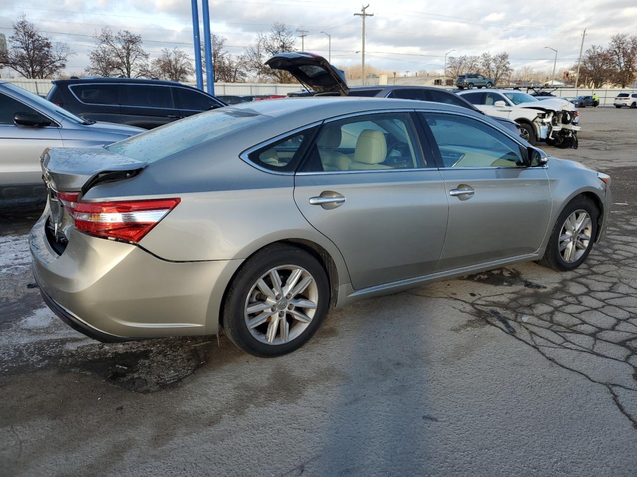 2014 TOYOTA AVALON BAS - Image 3
