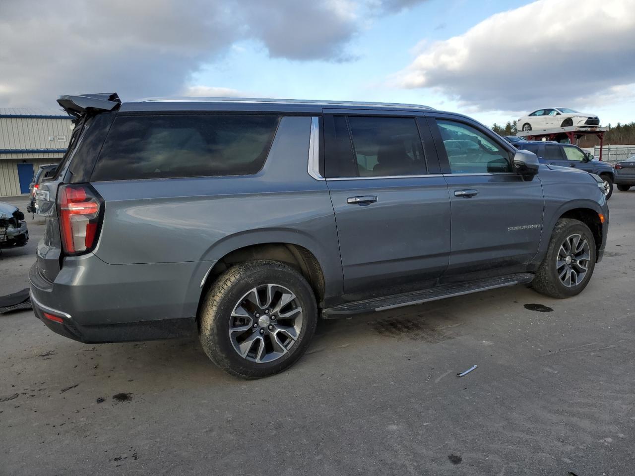 2021 CHEVROLET SUBURBAN K - Фото 3