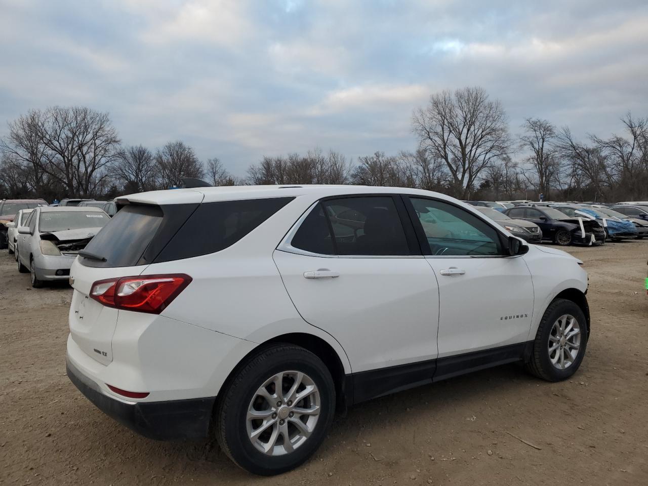 2019 CHEVROLET EQUINOX LT - Image 3