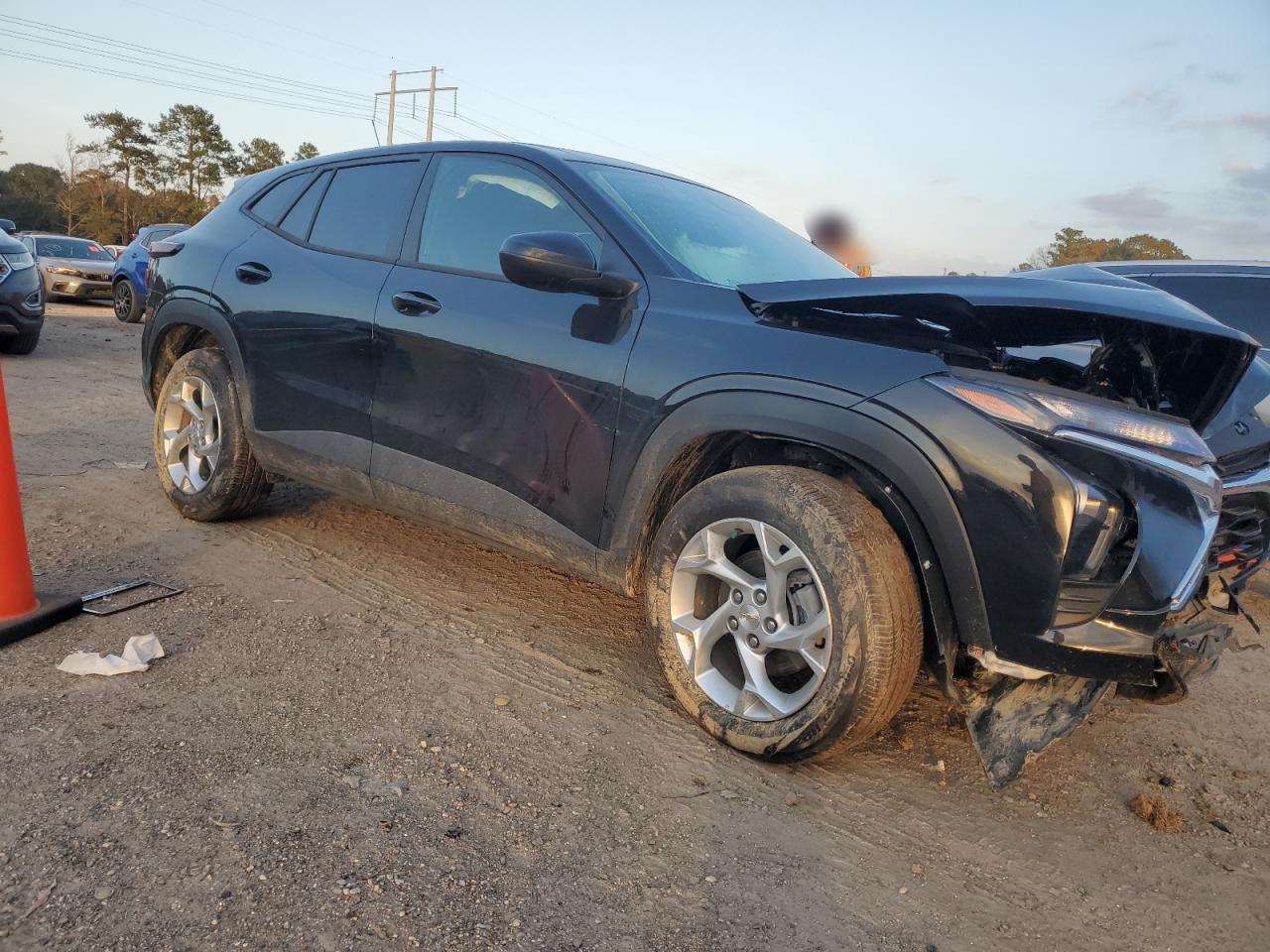 2024 CHEVROLET TRAX LS - Фото 4
