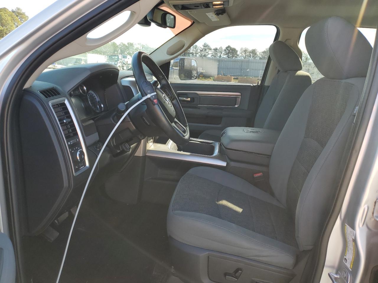 2017 RAM 2500 SLT - Image 7