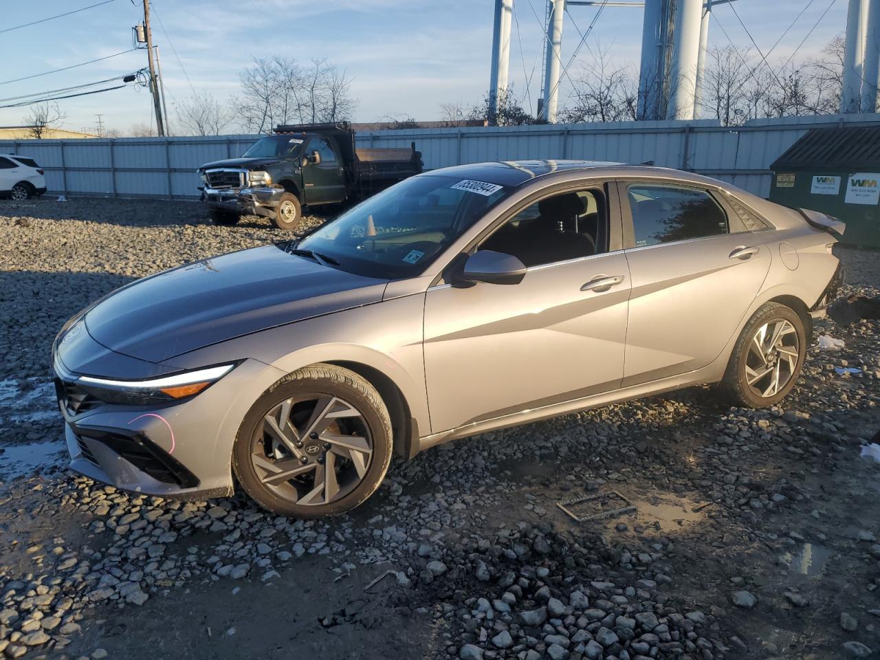 2024 HYUNDAI ELANTRA SE