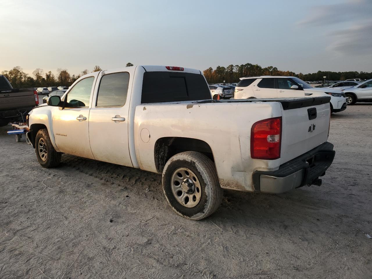2012 CHEVROLET SILVERADO - Image 2
