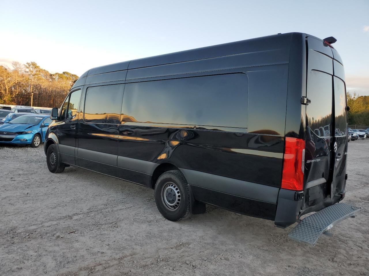 2024 MERCEDES-BENZ SPRINTER 2 - Фото 2