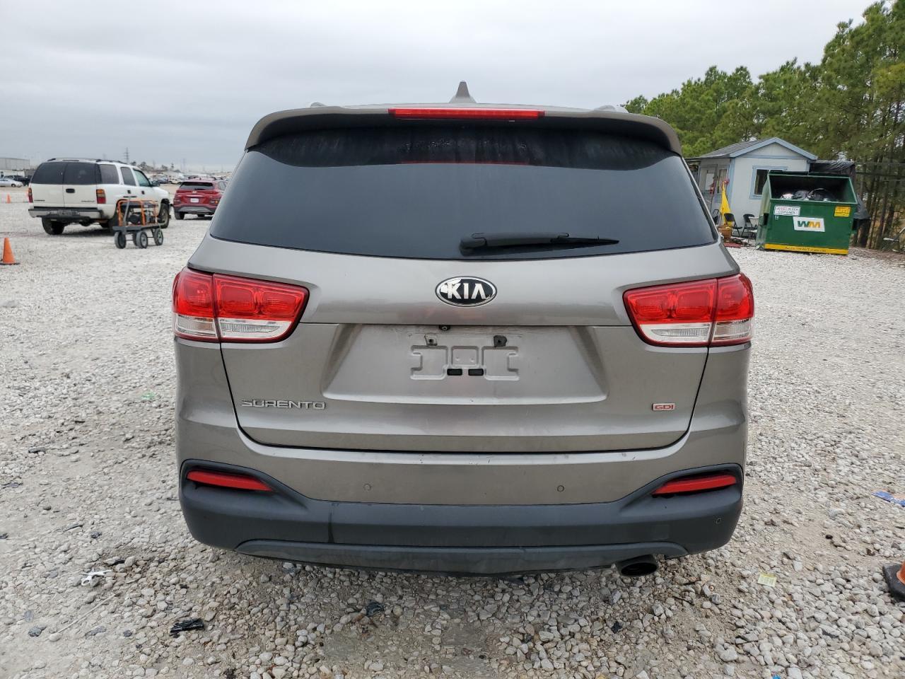 2016 KIA SORENTO LX - Image 6
