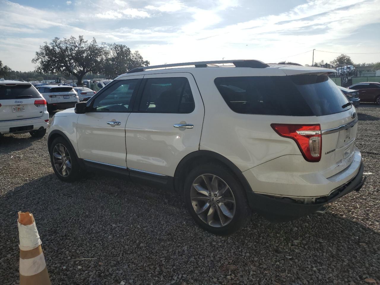 2013 FORD EXPLORER L - Image 2