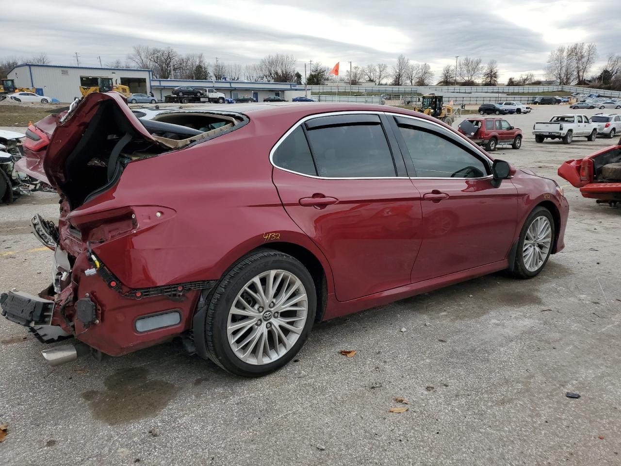 2018 TOYOTA CAMRY L - Image 3