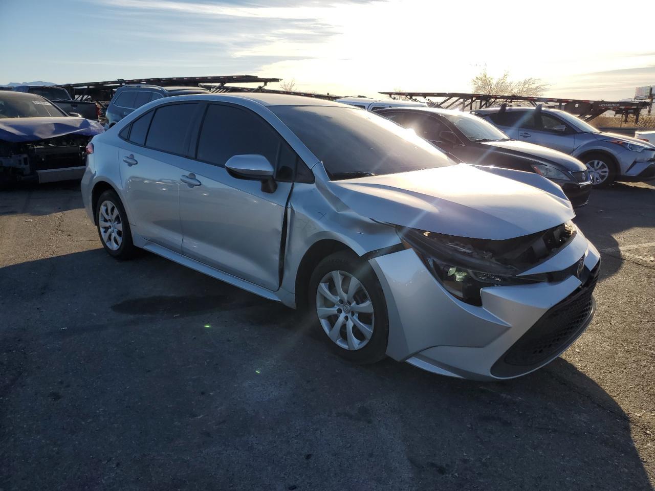 2020 TOYOTA COROLLA LE - Image 4