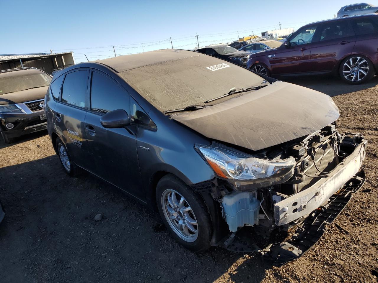 2015 TOYOTA PRIUS V - Фото 4