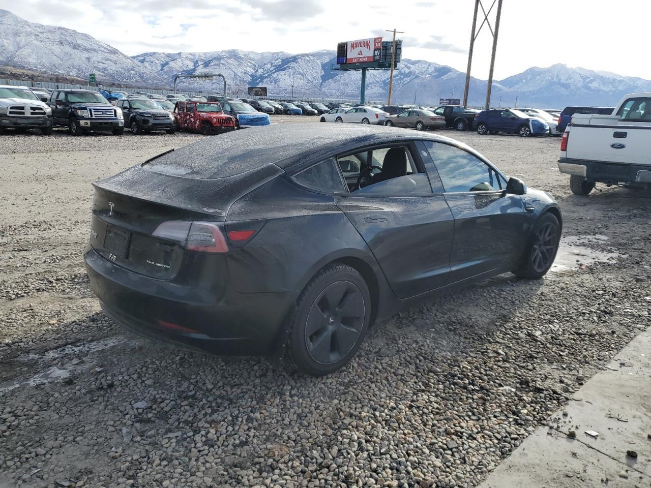 2022 TESLA MODEL 3 - Image 3