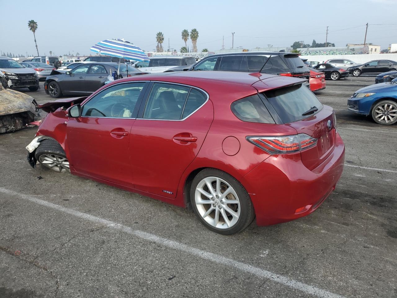 2013 LEXUS CT 200 - Image 2