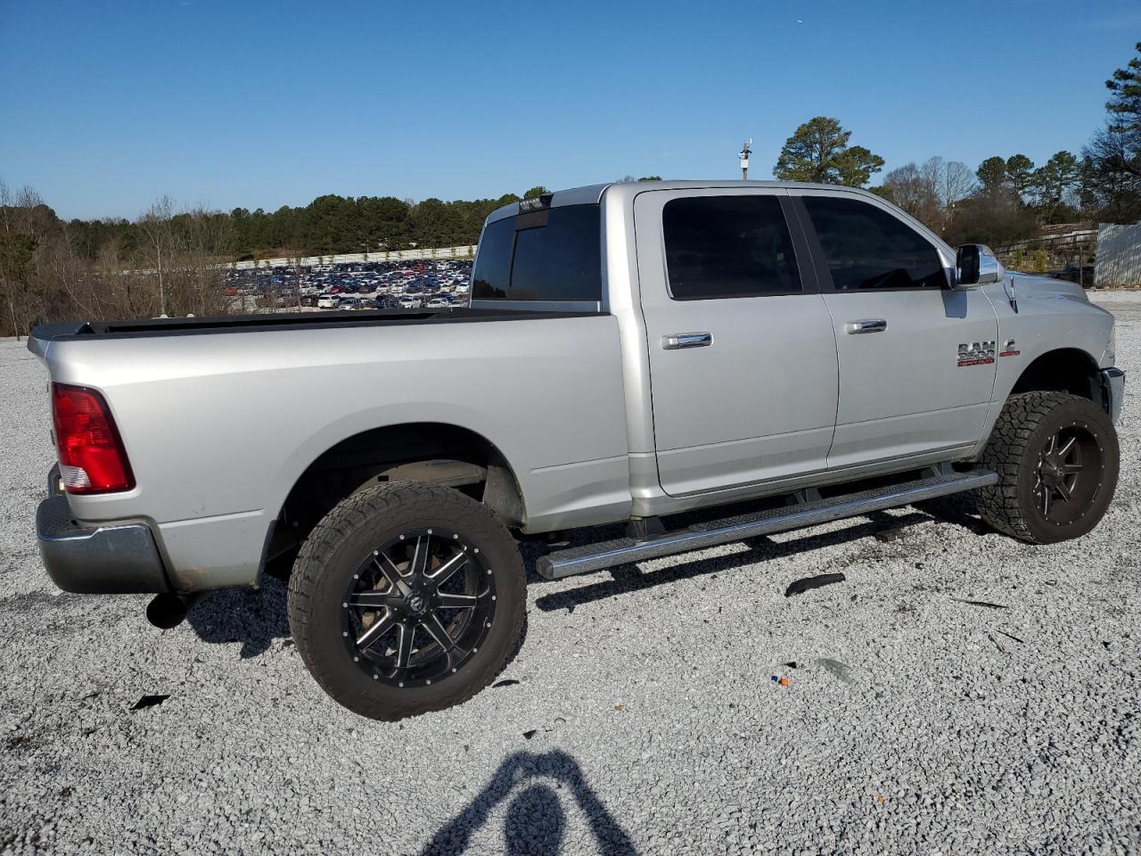 2017 RAM 2500 SLT - Image 3