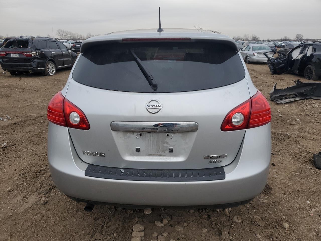 2013 NISSAN ROGUE S - Фото 6