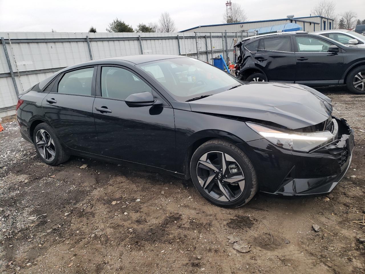 2023 HYUNDAI ELANTRA SE - Image 4