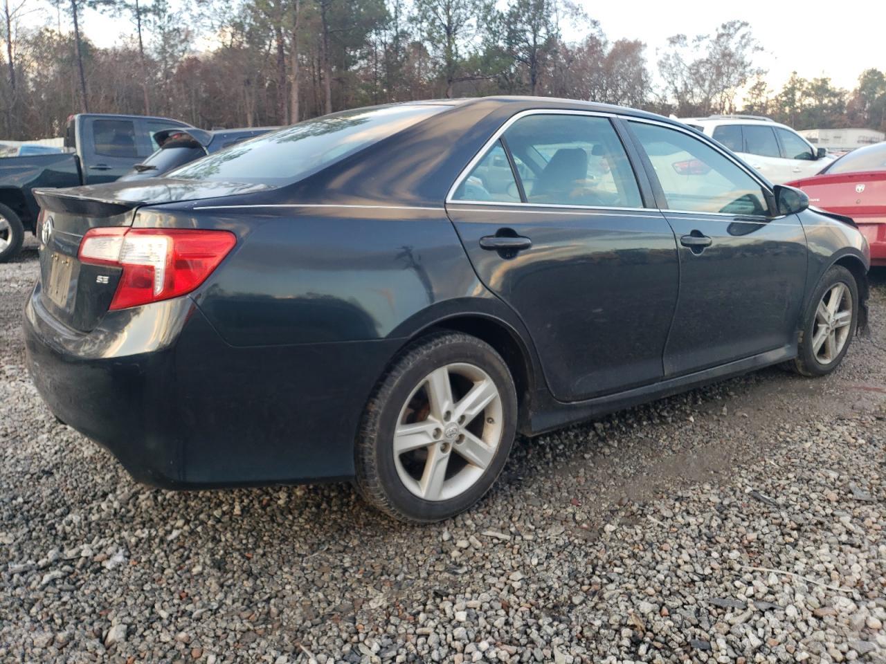 2012 TOYOTA CAMRY BASE - Фото 3