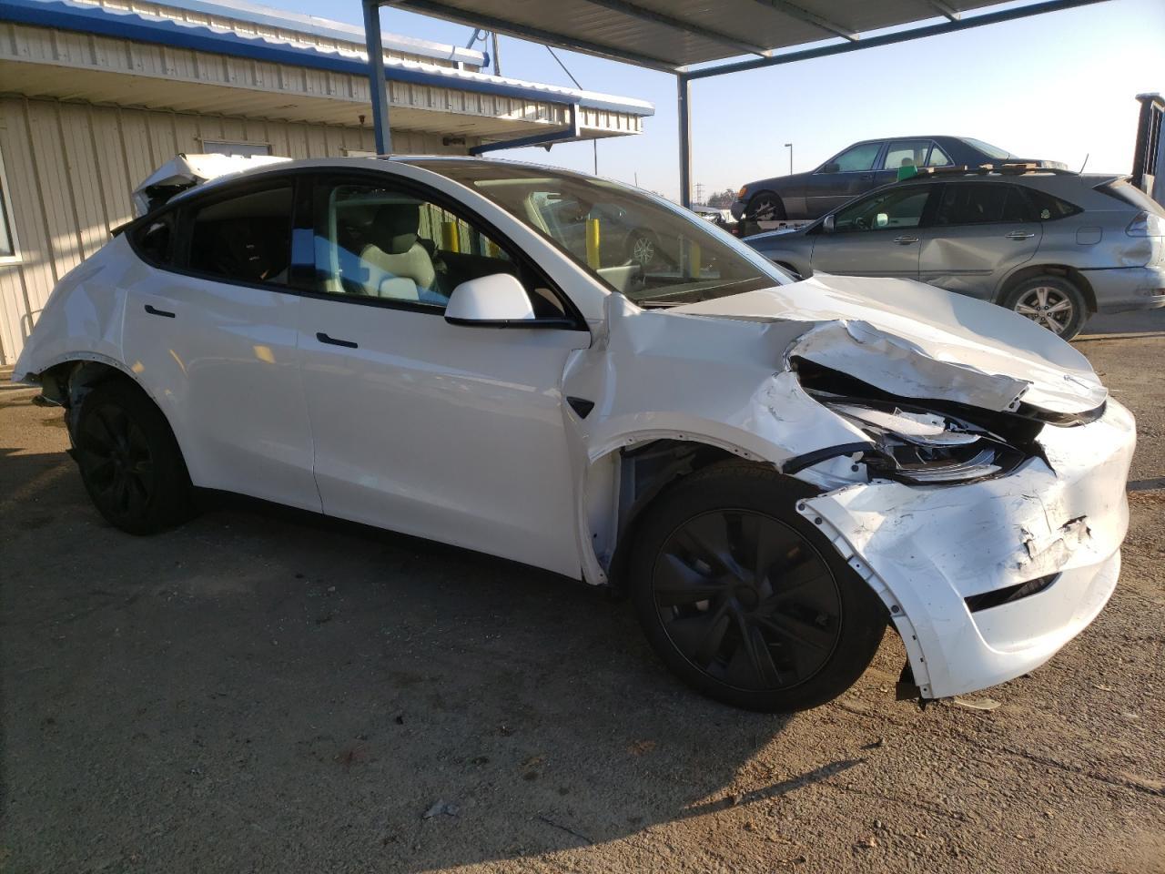 2024 TESLA MODEL Y - Image 4