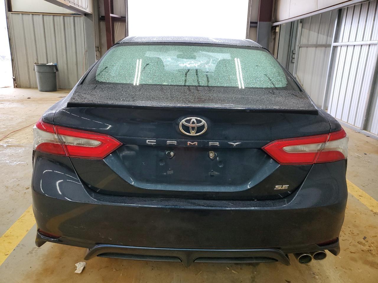 2018 TOYOTA CAMRY L - Image 6