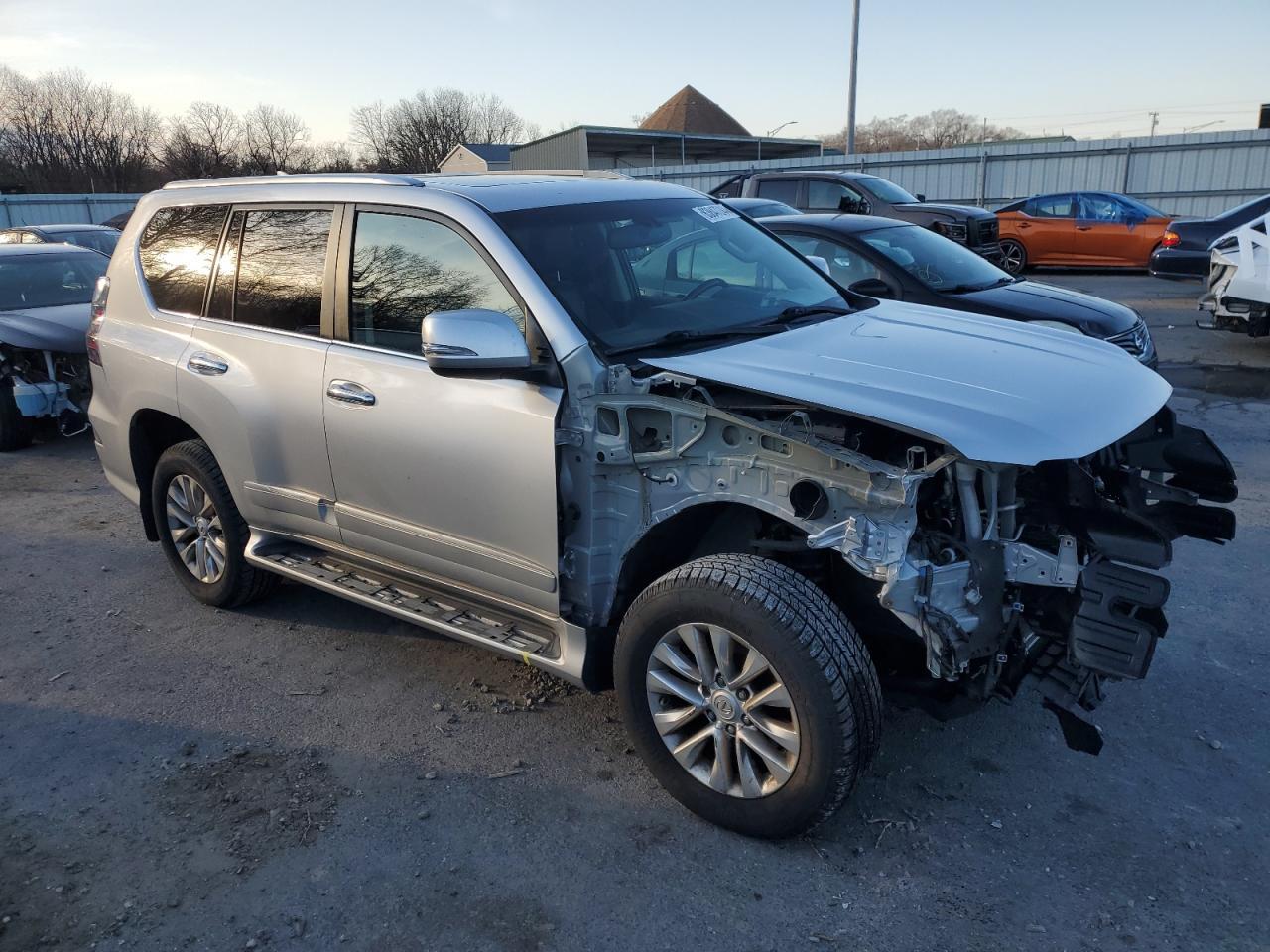 2018 LEXUS GX 460 - Image 4