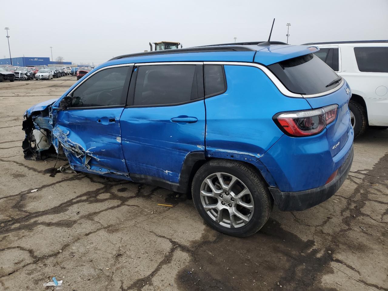 2022 JEEP COMPASS LA - Фото 2