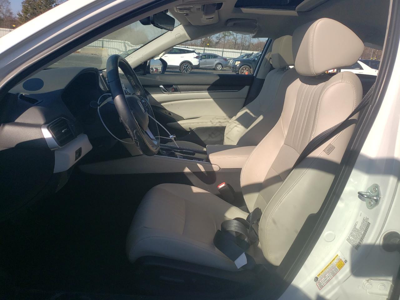 2022 HONDA ACCORD EXL - Image 7