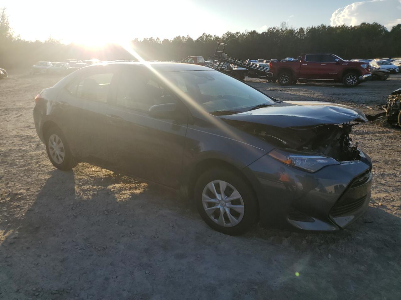 2018 TOYOTA COROLLA L - Фото 4