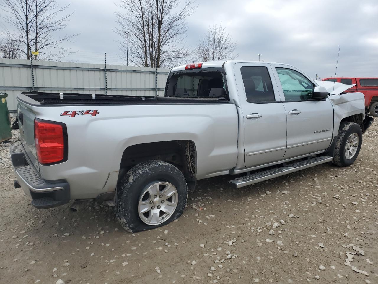 2018 CHEVROLET SILVERADO - Фото 3
