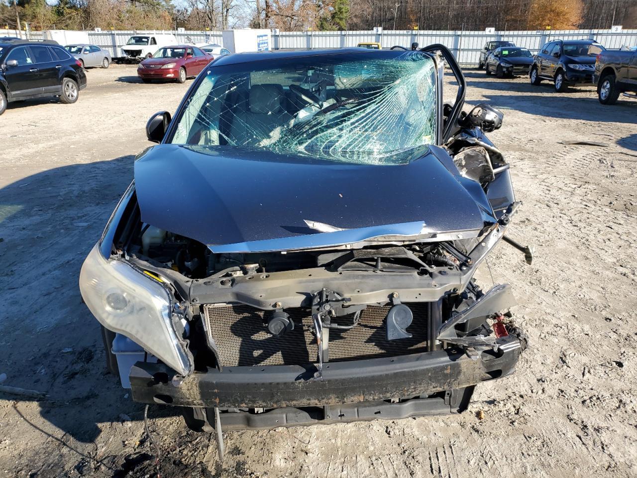 2011 TOYOTA AVALON BAS - Image 5