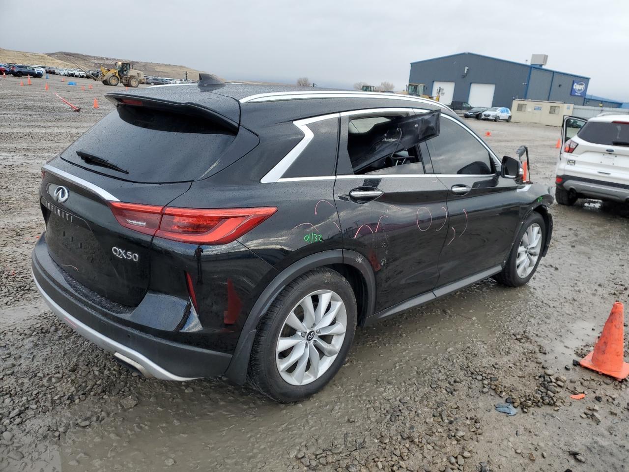 2019 INFINITI QX50 ESSEN - Image 3