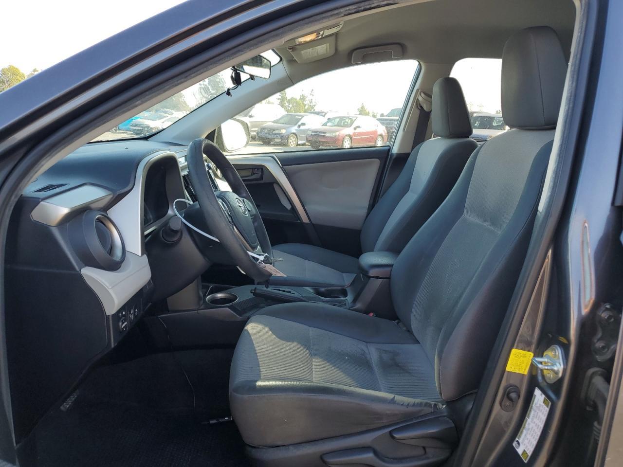 2015 TOYOTA RAV4 LE - Image 7