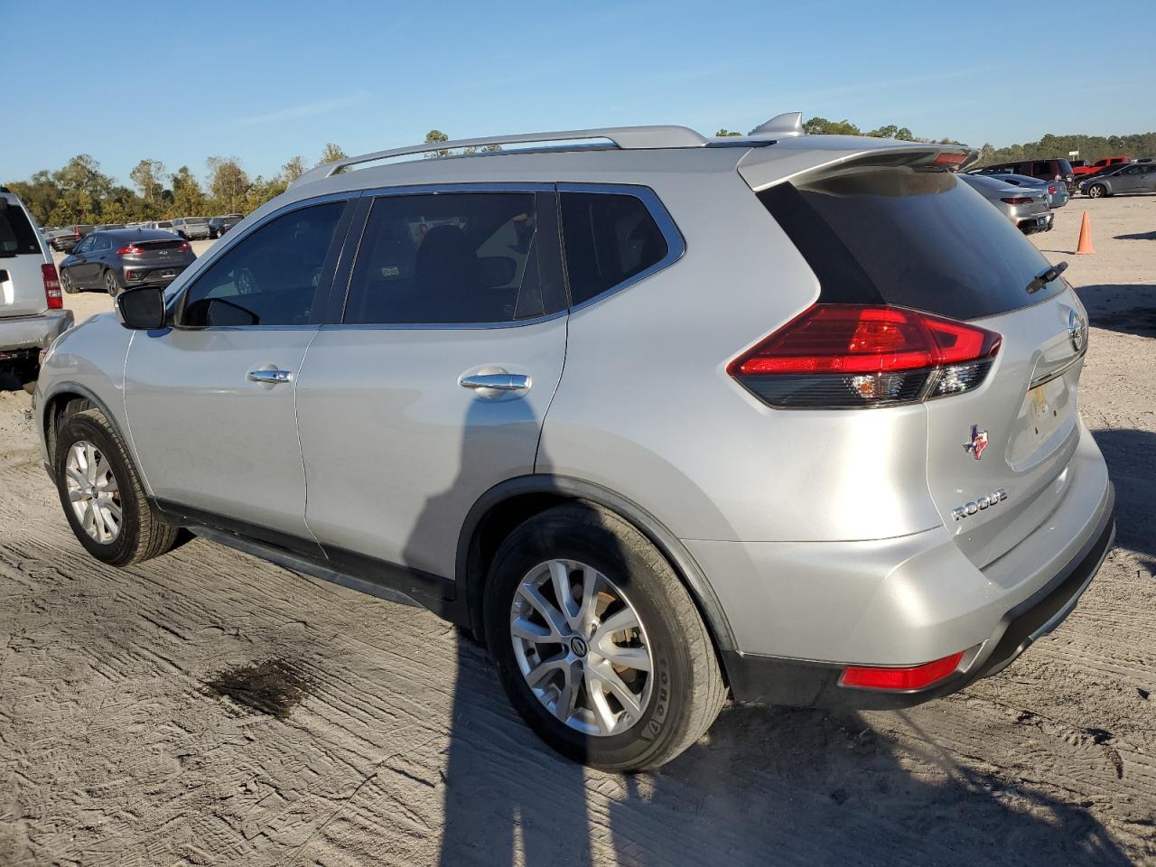 2017 NISSAN ROGUE S - Image 2