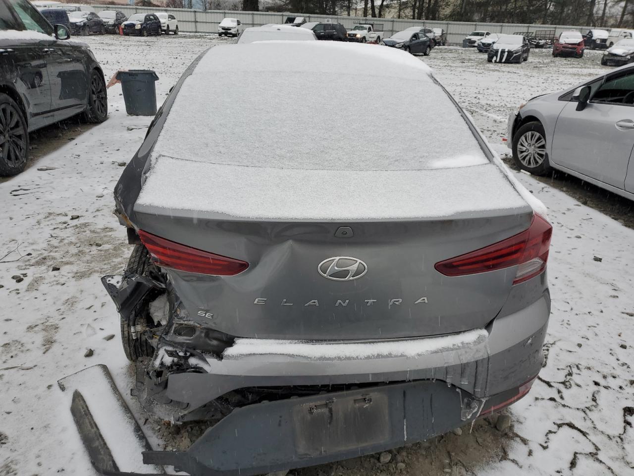 2019 HYUNDAI ELANTRA SE - Фото 6