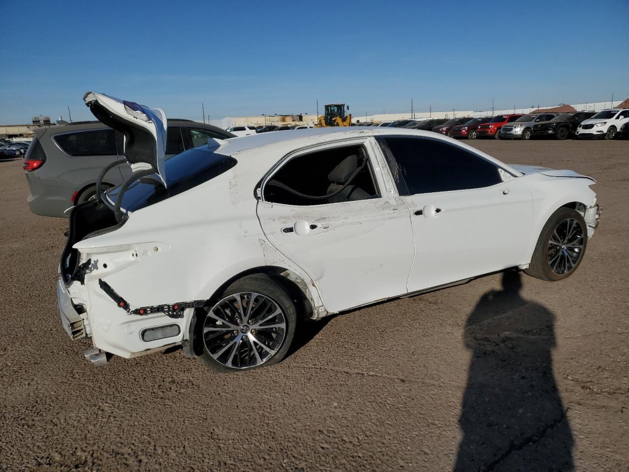 2019 TOYOTA CAMRY L - Image 3