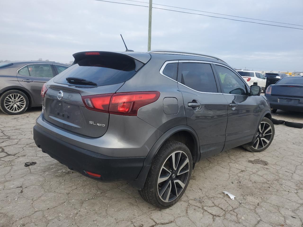 2018 NISSAN ROGUE SPOR - Image 3
