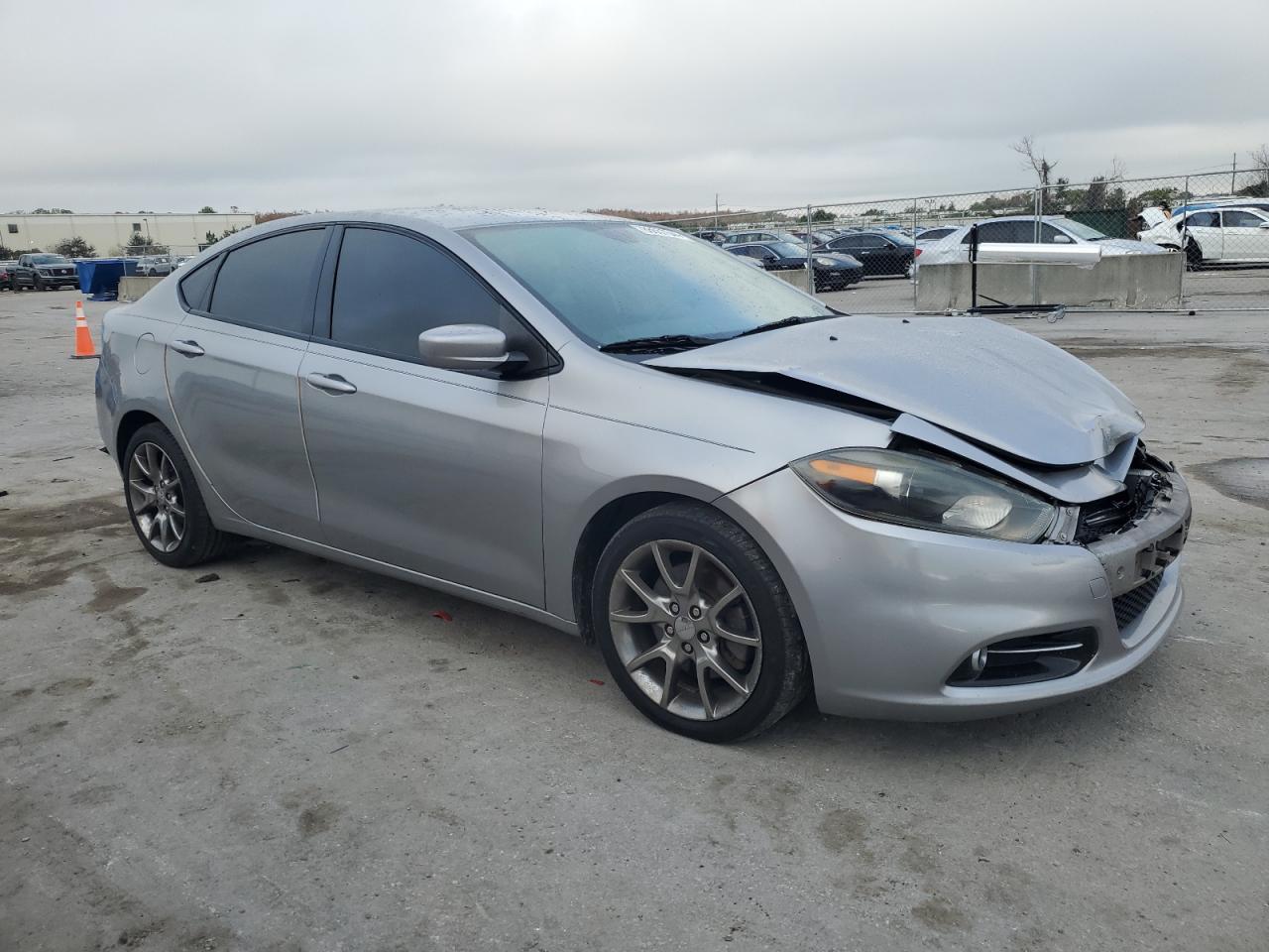 2015 DODGE DART SXT - Фото 4