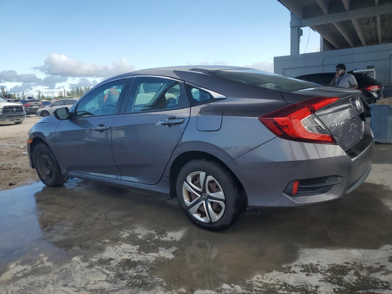 2017 HONDA CIVIC LX - Фото 2