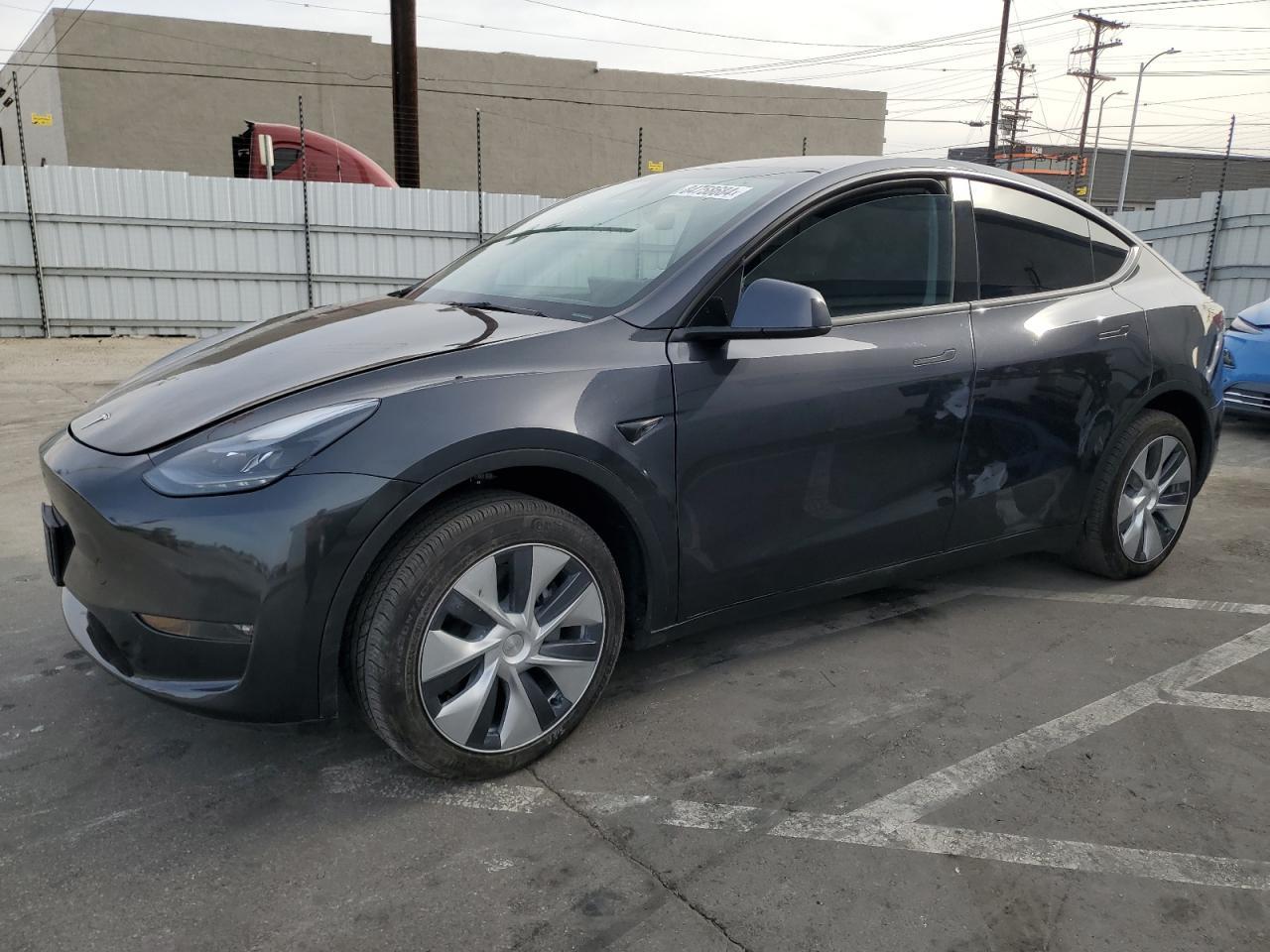 2024 TESLA MODEL Y