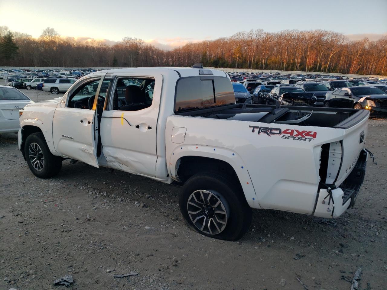 2023 TOYOTA TACOMA DOU - Фото 2