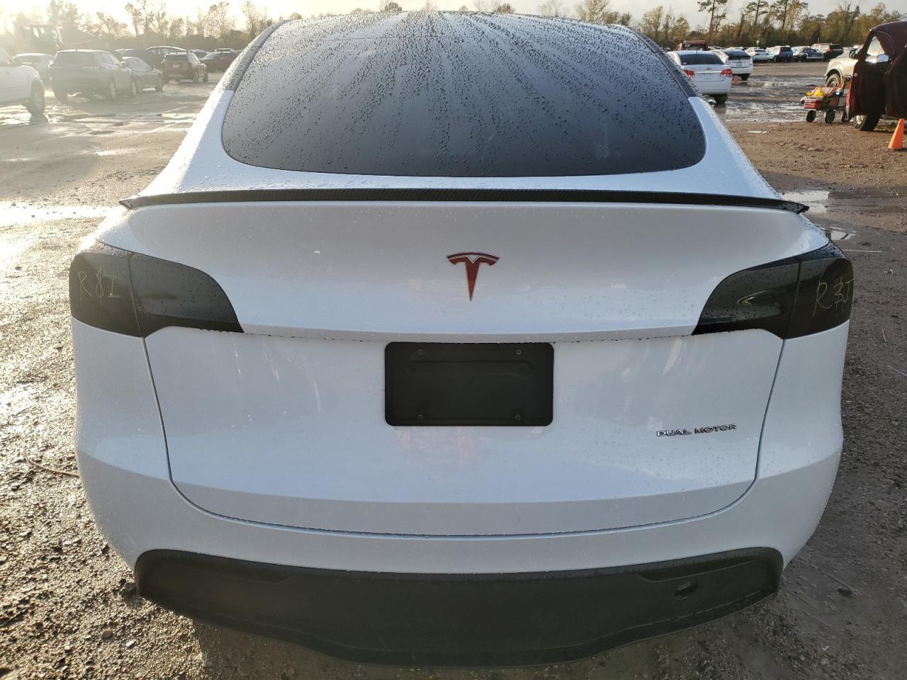 2023 TESLA MODEL Y - Фото 2